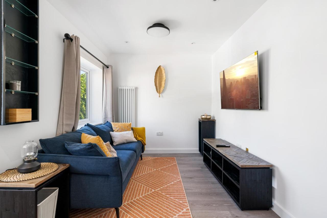 شقة Newly Refurbished 2 Bed Flat ميل هيل المظهر الخارجي الصورة