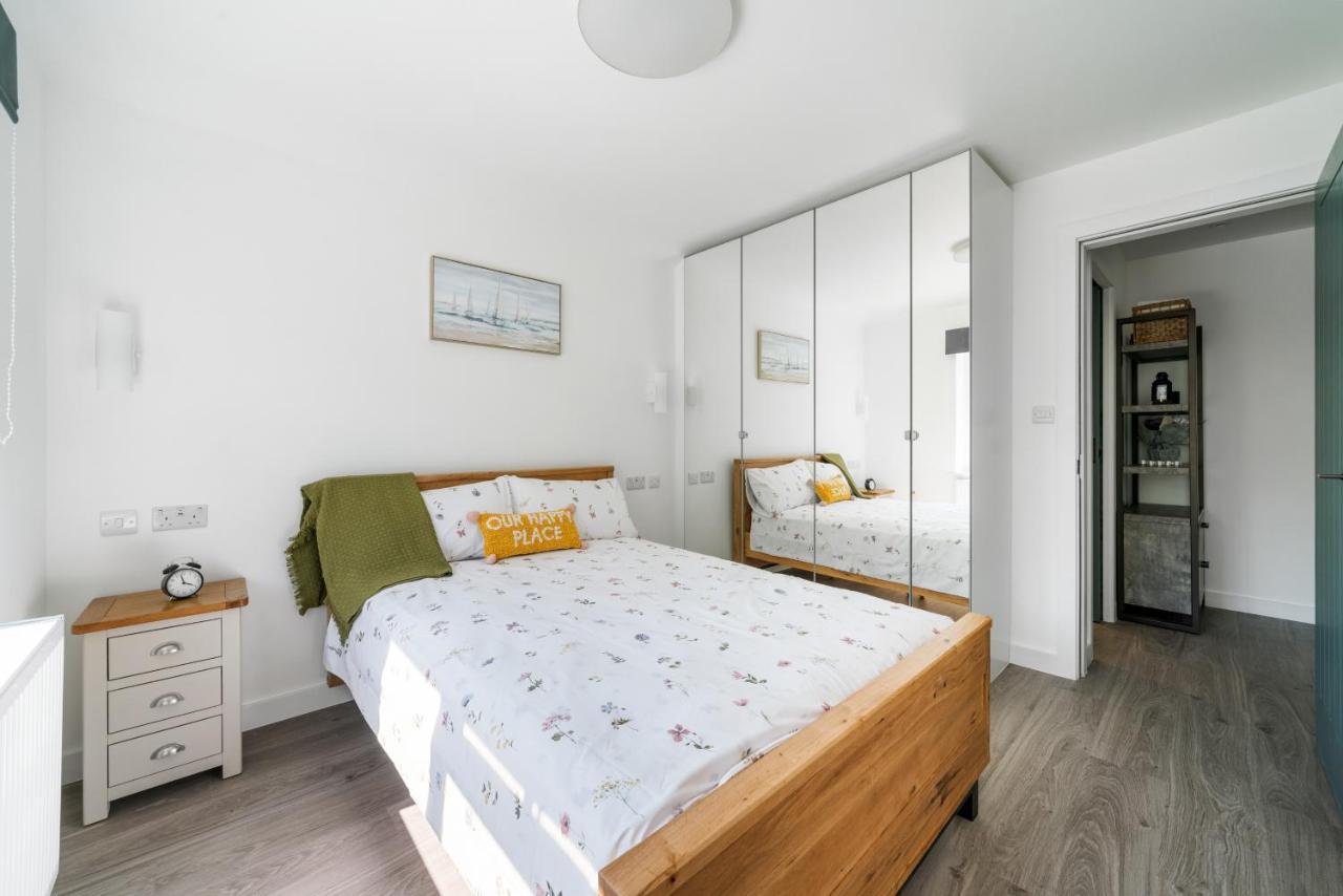 شقة Newly Refurbished 2 Bed Flat ميل هيل المظهر الخارجي الصورة