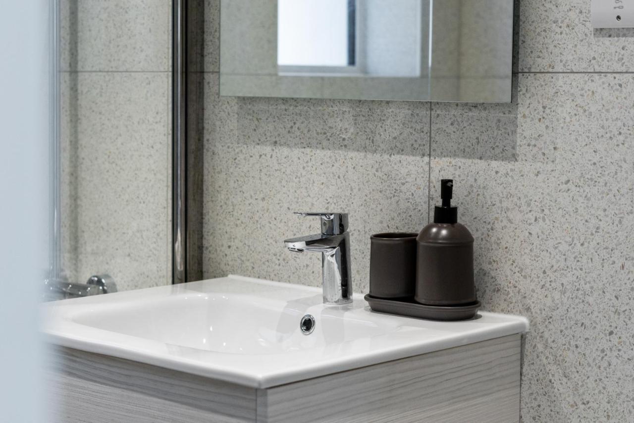 شقة Newly Refurbished 2 Bed Flat ميل هيل المظهر الخارجي الصورة