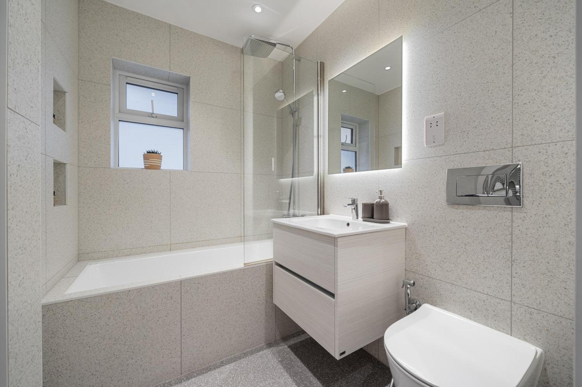 شقة Newly Refurbished 2 Bed Flat ميل هيل المظهر الخارجي الصورة